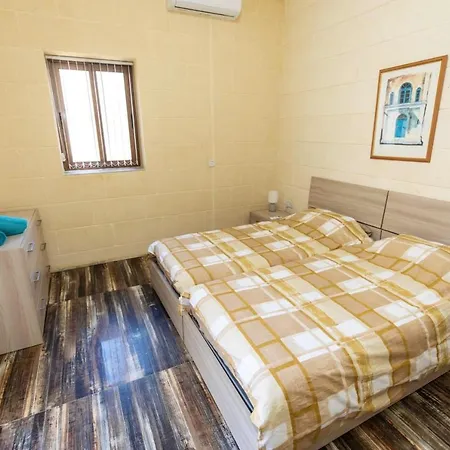 5 Bedrooms With Private Pool At Ix * Xewkija