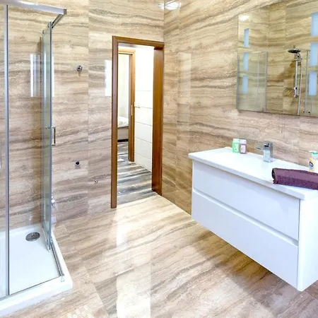 5 Bedrooms With Private Pool At Ix Villa Xewkija